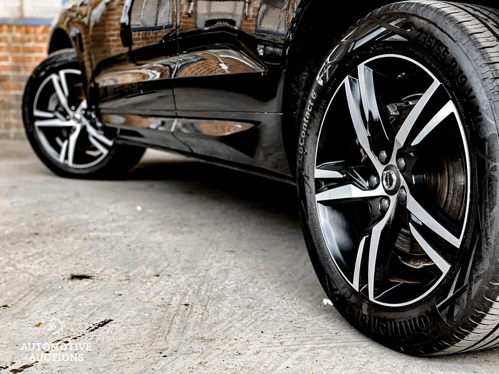 Volvo XC60 T8 R-Design 390hp 2021 -Herstellergarantie-