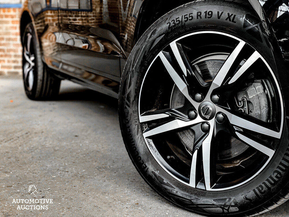 Volvo XC60 T8 R-Design 390hp 2021 -Herstellergarantie-