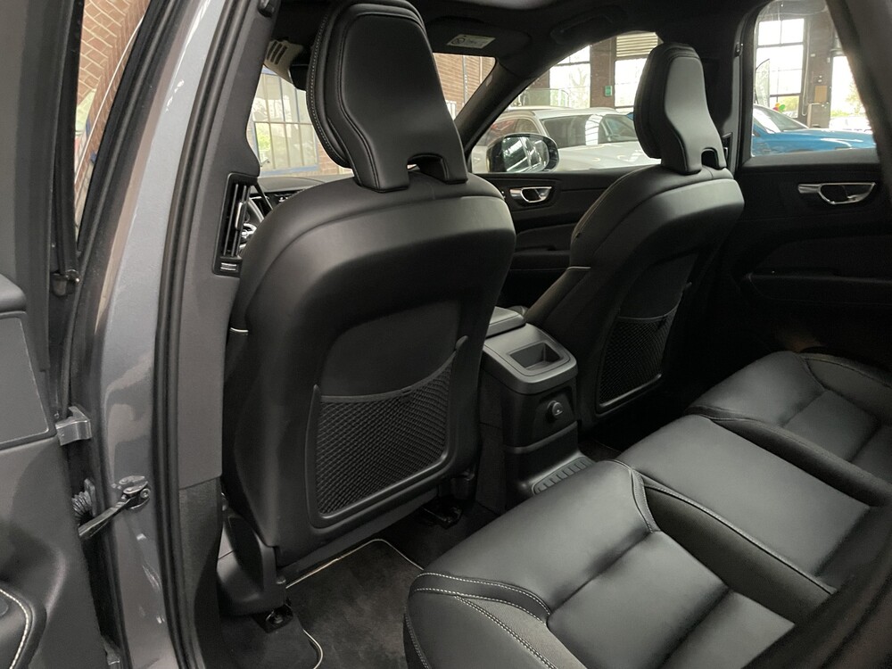 Volvo XC60 T8 R-Design Recharge 389pk 2021 -Fabrieksgarantie-