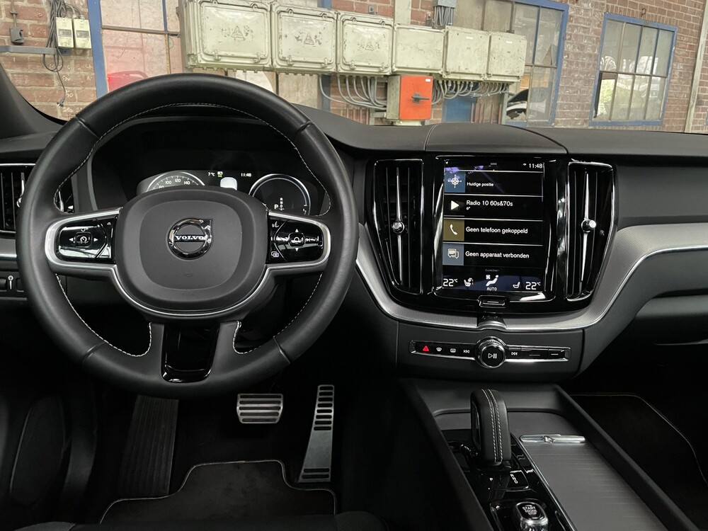 Volvo XC60 T8 R-Design Recharge 389pk 2021 -Fabrieksgarantie-