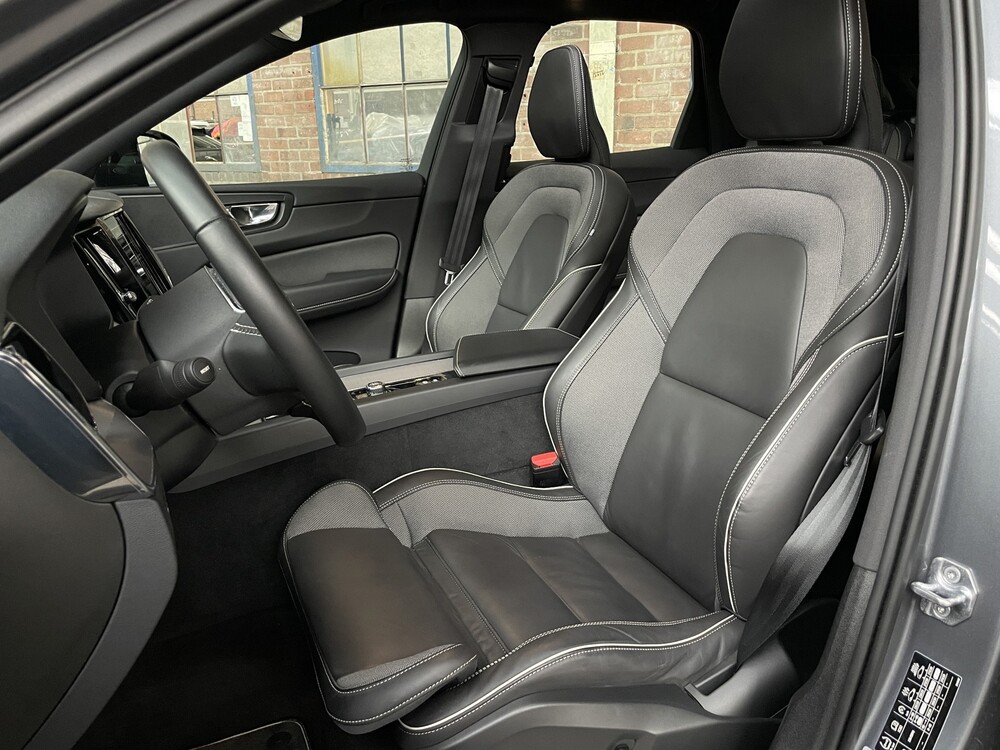 Volvo XC60 T8 R-Design Recharge 389pk 2021 -Fabrieksgarantie-