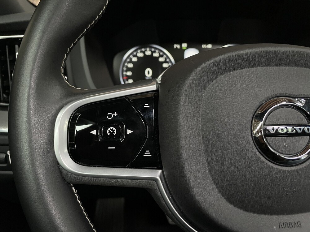 Volvo XC60 T8 R-Design Recharge 389pk 2021 -Fabrieksgarantie-
