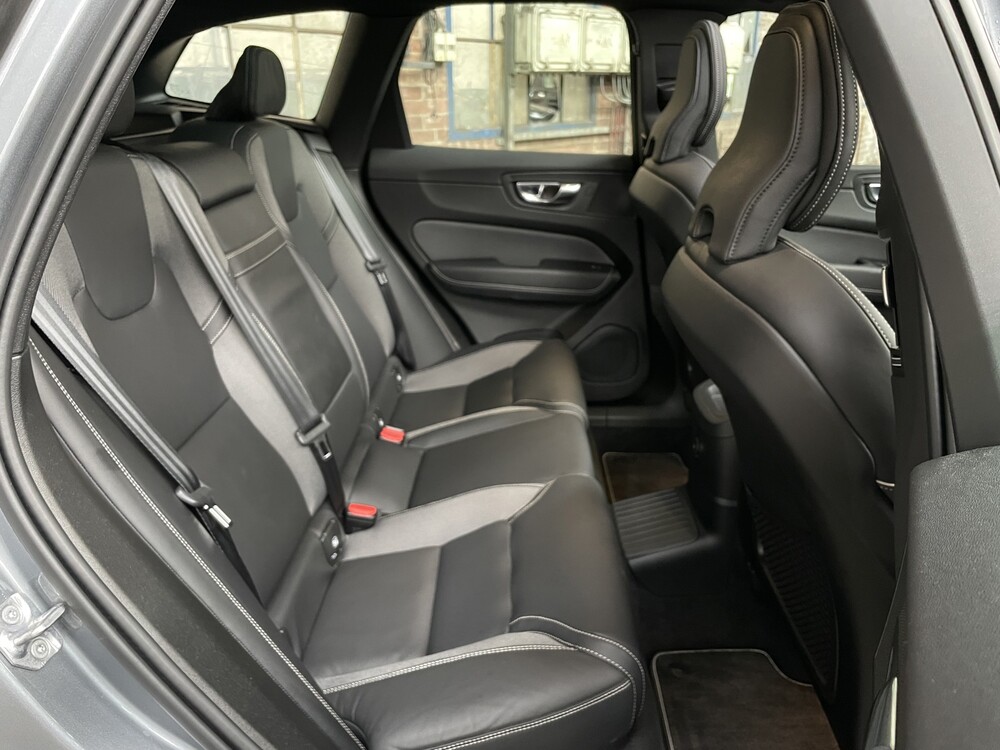 Volvo XC60 T8 R-Design Recharge 389pk 2021 -Fabrieksgarantie-