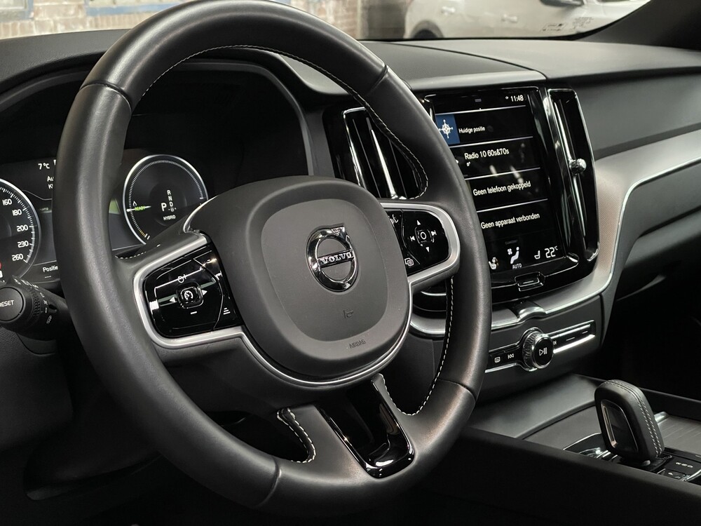 Volvo XC60 T8 R-Design Recharge 389pk 2021 -Fabrieksgarantie-