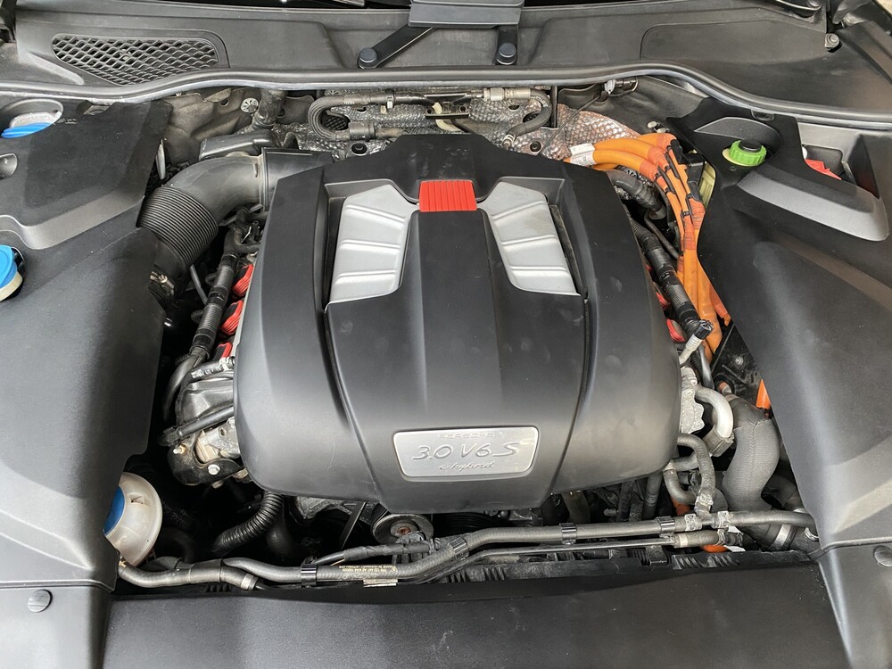 Porsche Cayenne S E-Hybrid 3.0 416PS 2016 Sport Chrono -Orig. EN-, HZ-350-B