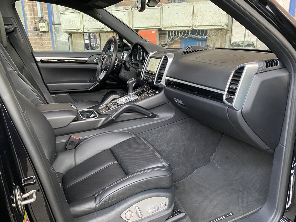 Porsche Cayenne S E-Hybrid 3.0 416PS 2016 Sport Chrono -Orig. EN-, HZ-350-B