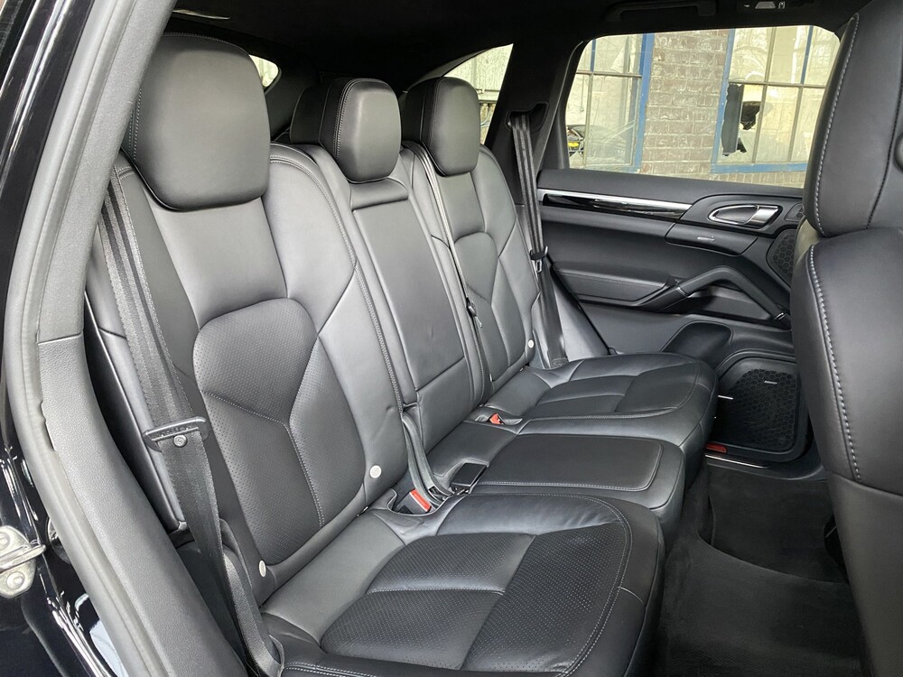 Porsche Cayenne S E-Hybrid 3.0 416PS 2016 Sport Chrono -Orig. EN-, HZ-350-B