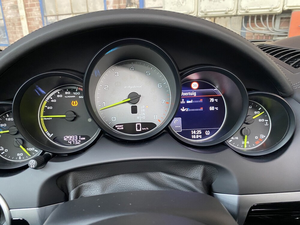 Porsche Cayenne S E-Hybrid 3.0 416PS 2016 Sport Chrono -Orig. EN-, HZ-350-B