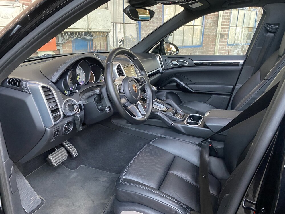 Porsche Cayenne S E-Hybrid 3.0 416PS 2016 Sport Chrono -Orig. EN-, HZ-350-B