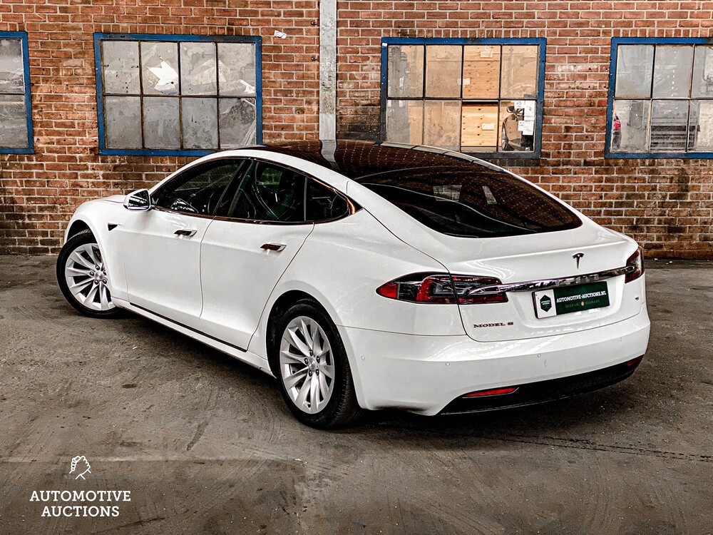 Tesla Model S 75 Base FACELIFT 320hp 2017 -Orig. EN-, RJ-746-J