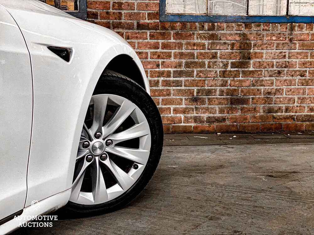 Tesla Model S 75 Base FACELIFT 320hp 2017 -Orig. EN-, RJ-746-J