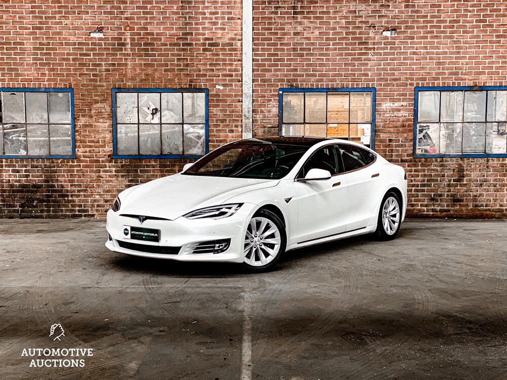 Tesla Model S 75 Base FACELIFT 320hp 2017 -Orig. EN-, RJ-746-J