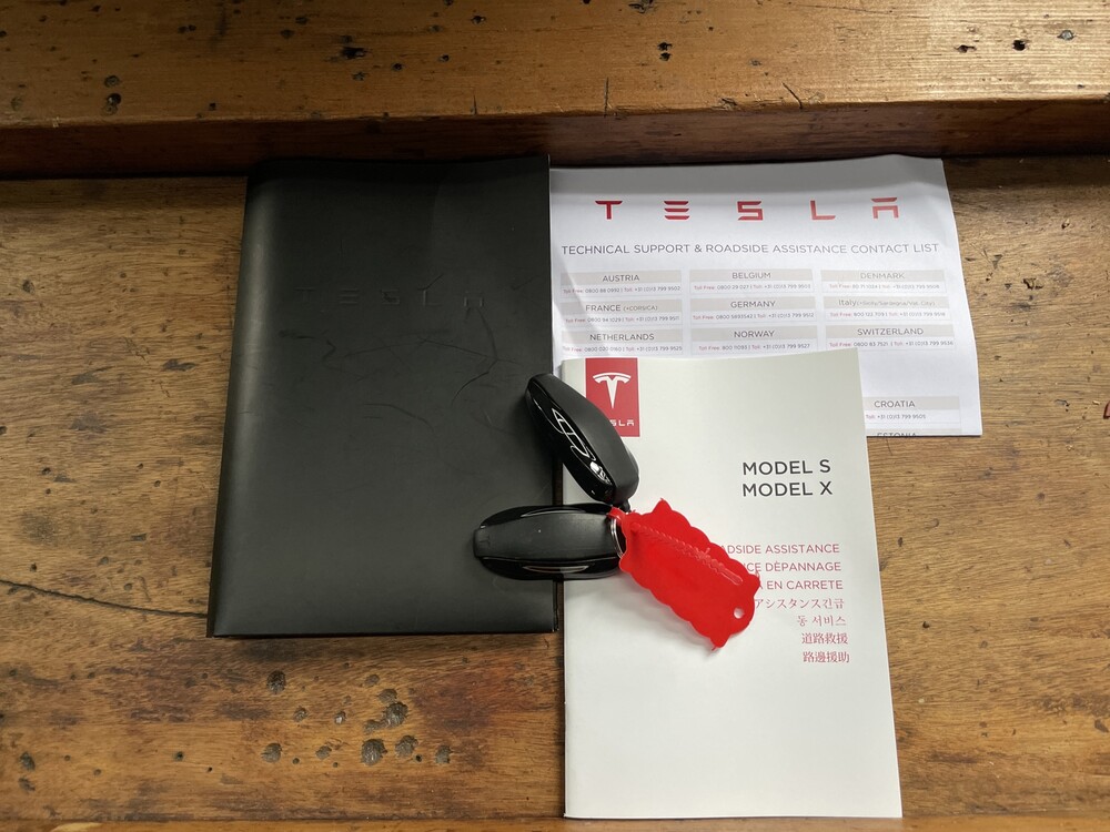 Tesla Model S 75 Base FACELIFT 320hp 2017 -Orig. EN-, RJ-746-J