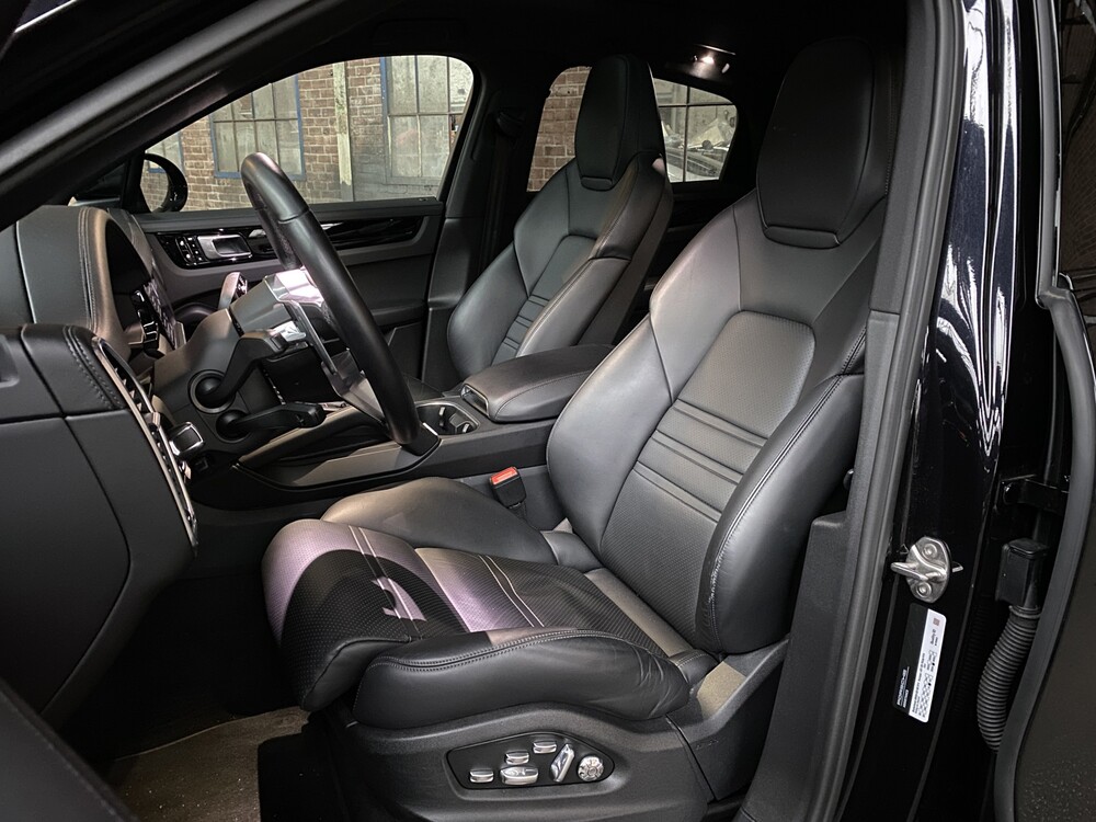 Porsche Cayenne E-Hybrid Coupé 3.0 V6 Sport Chrono 462PS 2020 -Orig. NL-, H-391-FF