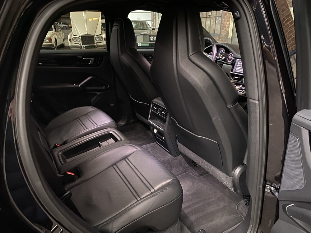 Porsche Cayenne E-Hybrid Coupé 3.0 V6 Sport Chrono 462PS 2020 -Orig. NL-, H-391-FF