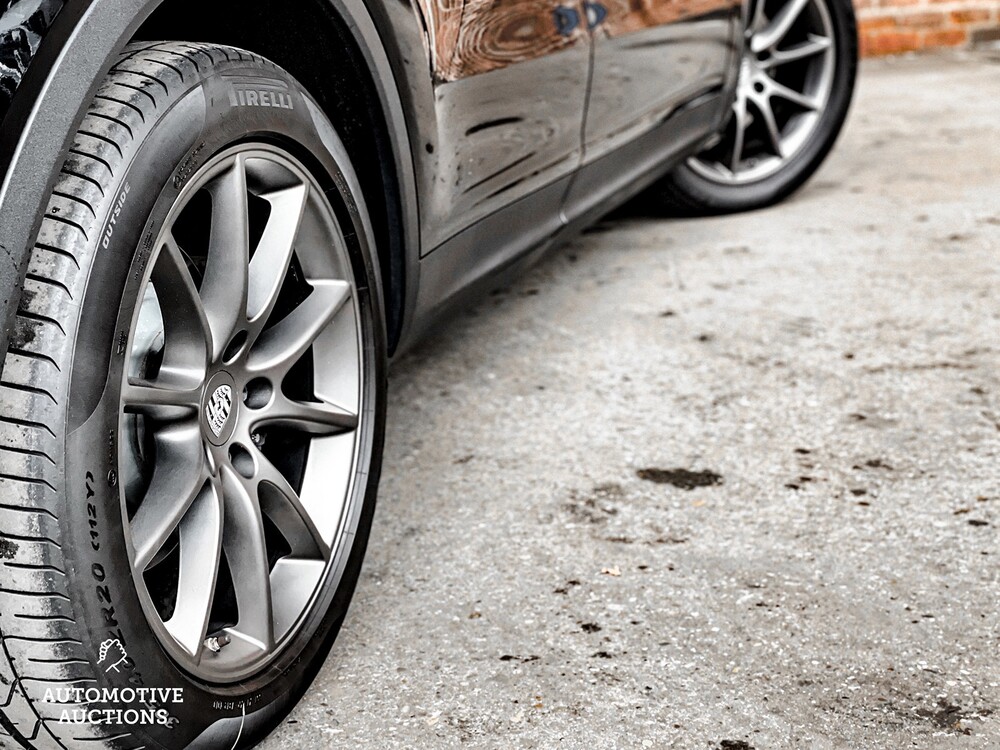 Porsche Cayenne E-Hybrid Coupé 3.0 V6 Sport Chrono 462PS 2020 -Orig. NL-, H-391-FF