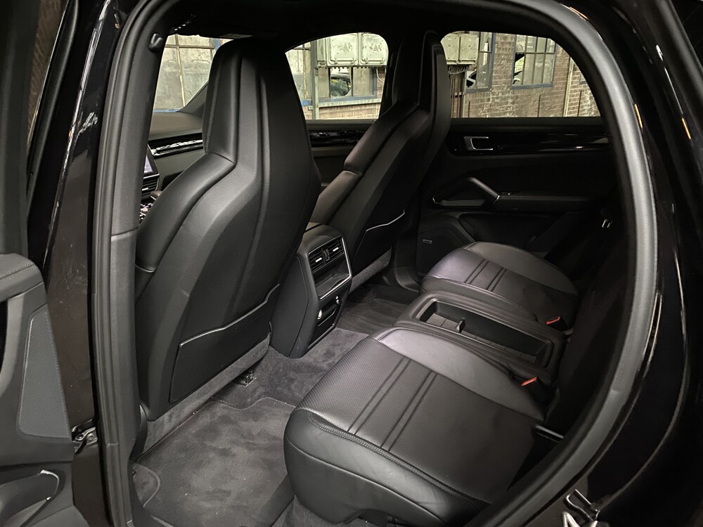 Porsche Cayenne E-Hybrid Coupé 3.0 V6 Sport Chrono 462PS 2020 -Orig. NL-, H-391-FF