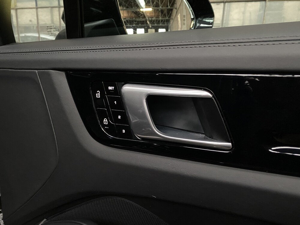 Porsche Cayenne E-Hybrid Coupé 3.0 V6 Sport Chrono 462PS 2020 -Orig. NL-, H-391-FF