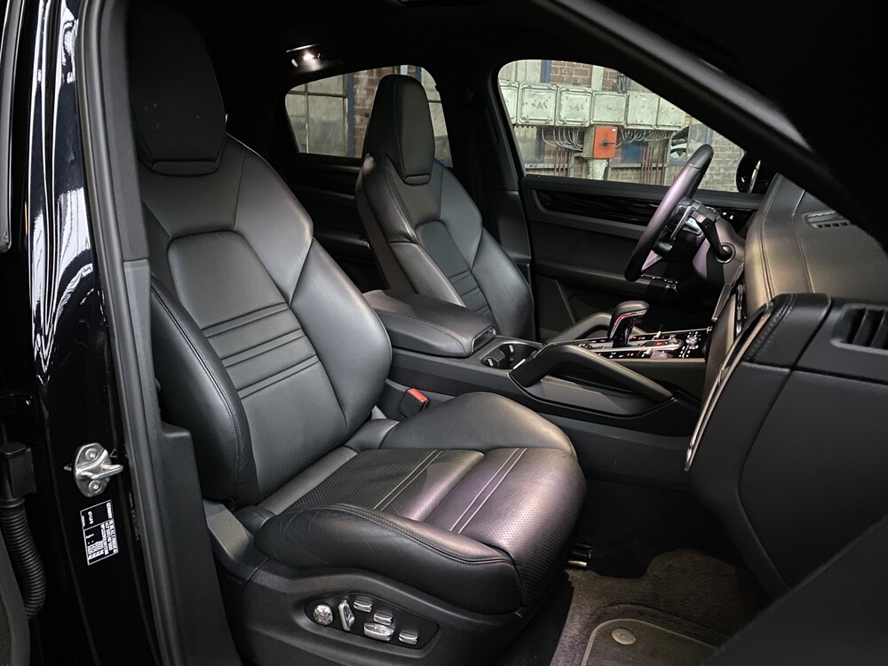 Porsche Cayenne E-Hybrid Coupé 3.0 V6 Sport Chrono 462PS 2020 -Orig. NL-, H-391-FF