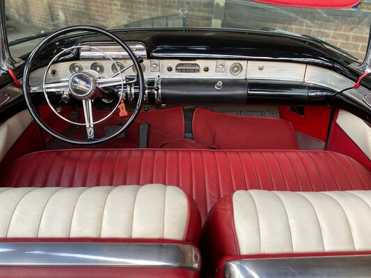 Buick Roadmaster Cabriolet 76 C V8 Cabriolet 1954