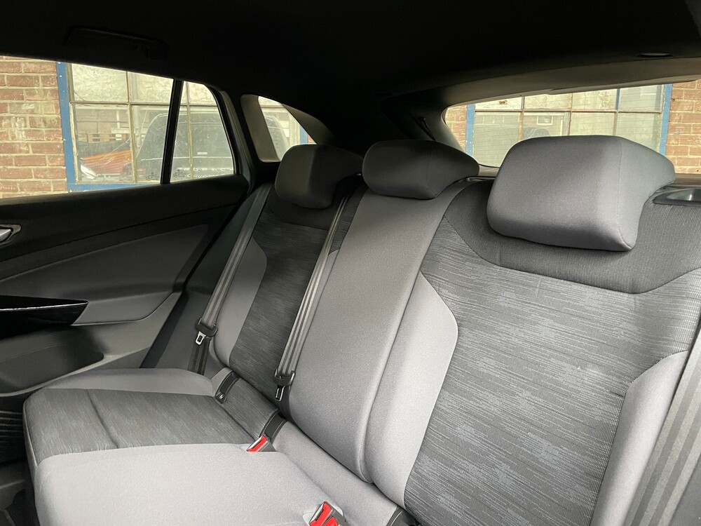 Volkswagen ID.4 Pro Performance 77kWh 204hp 2021 Manufacturer's Warranty