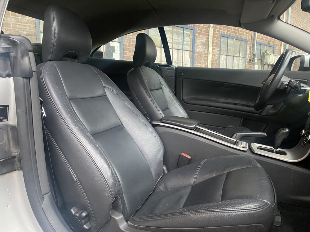 Volvo C70 Convertible 2.4 Summum 140hp 2007, 83-XL-SB