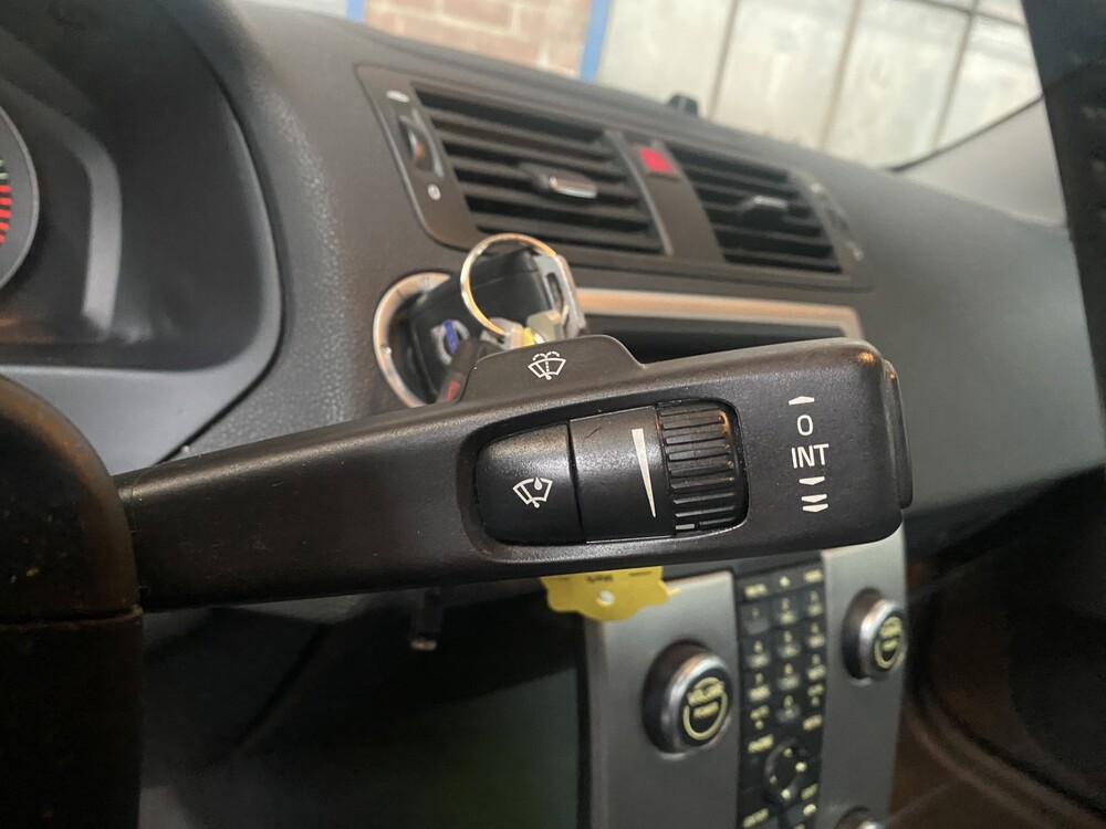 Volvo C70 Convertible 2.4 Summum 140hp 2007, 83-XL-SB