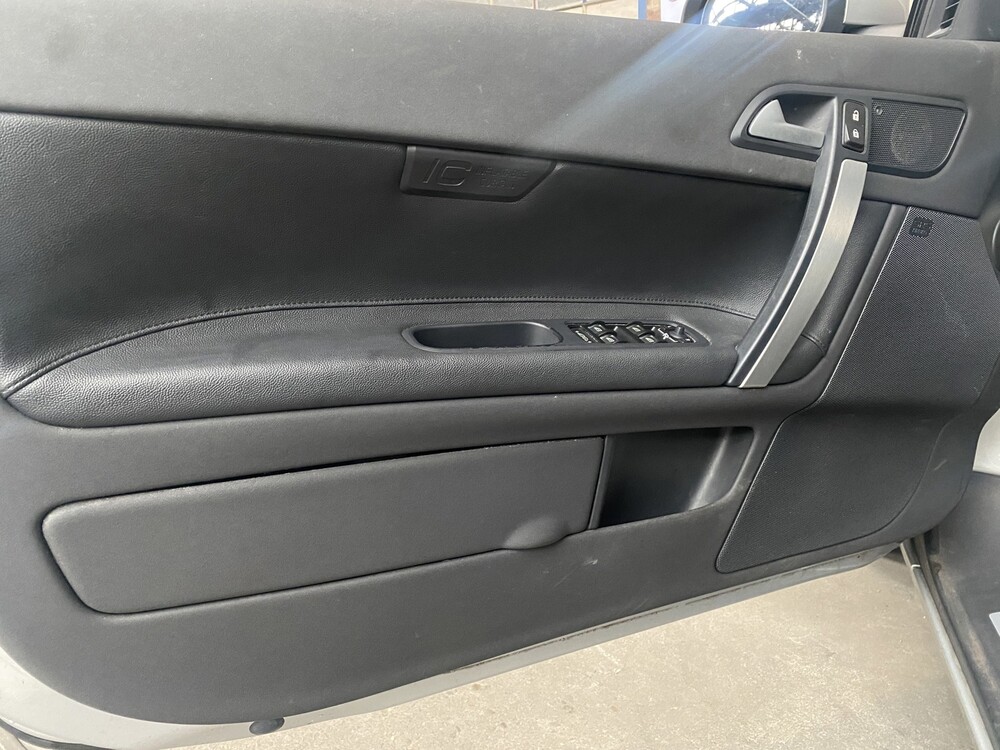 Volvo C70 Convertible 2.4 Summum 140hp 2007, 83-XL-SB