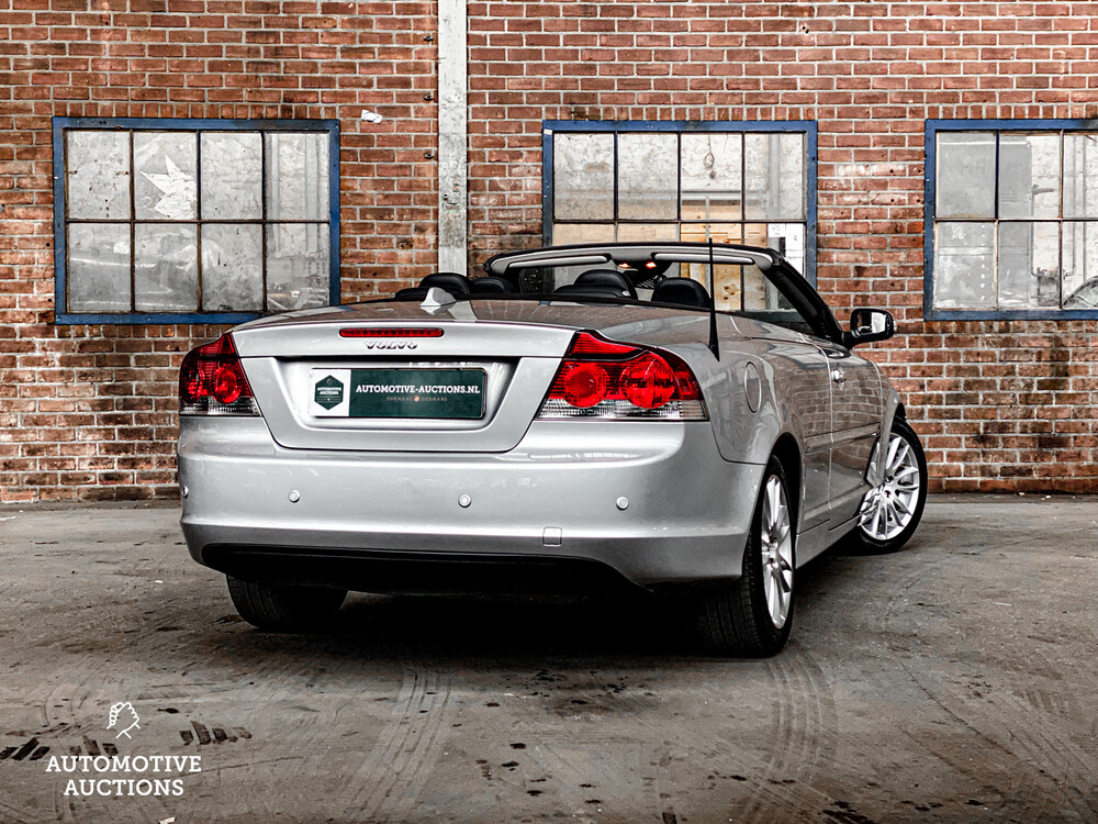 Volvo C70 Convertible 2.4 Summum 140hp 2007, 83-XL-SB