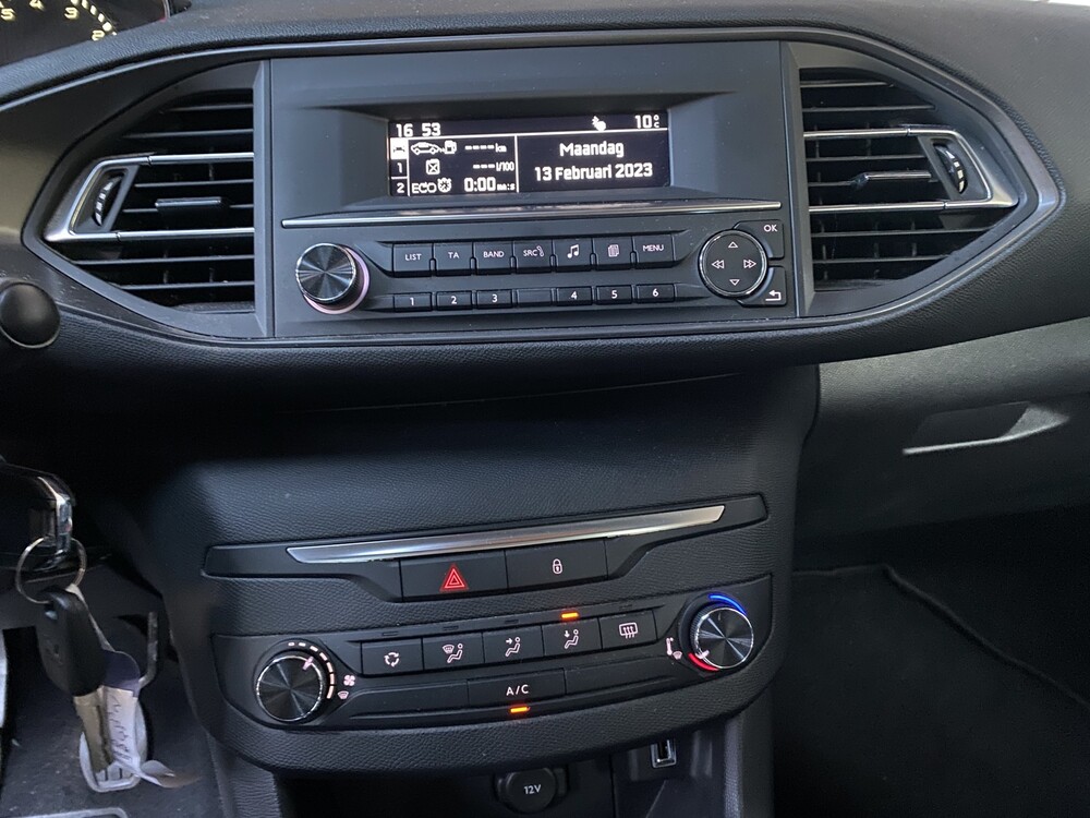 Peugeot 308 1.2 PureTech Access 110hp 2018, RF-126-N