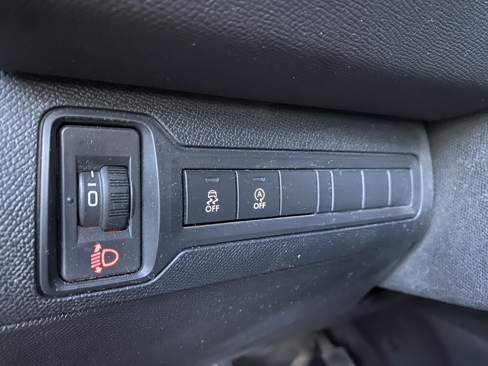 Peugeot 308 1.2 PureTech Access 110hp 2018, RF-126-N