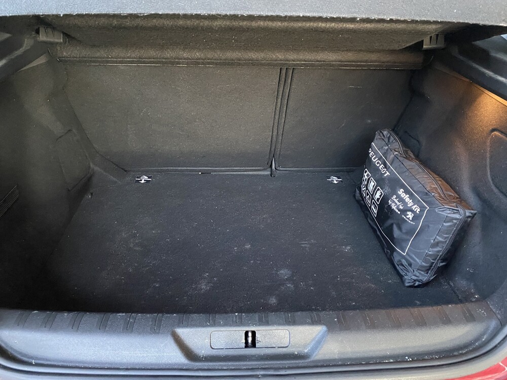 Peugeot 308 1.2 PureTech Access 110hp 2018, RF-126-N