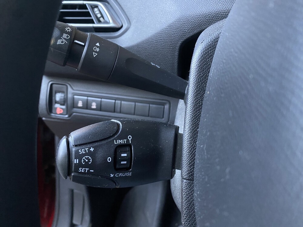 Peugeot 308 1.2 PureTech Access 110hp 2018, RF-126-N