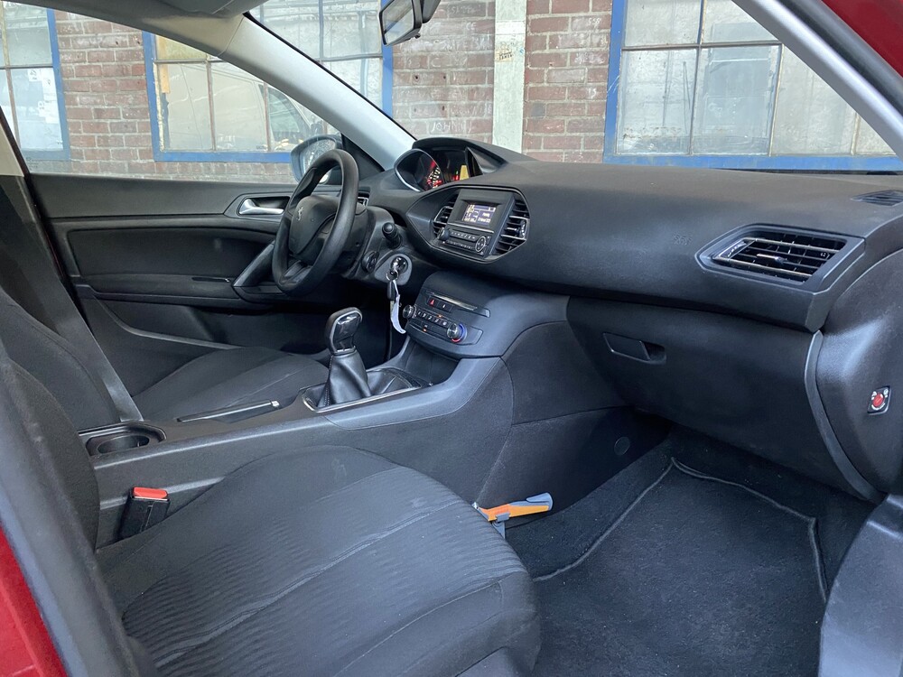 Peugeot 308 1.2 PureTech Access 110hp 2018, RF-126-N