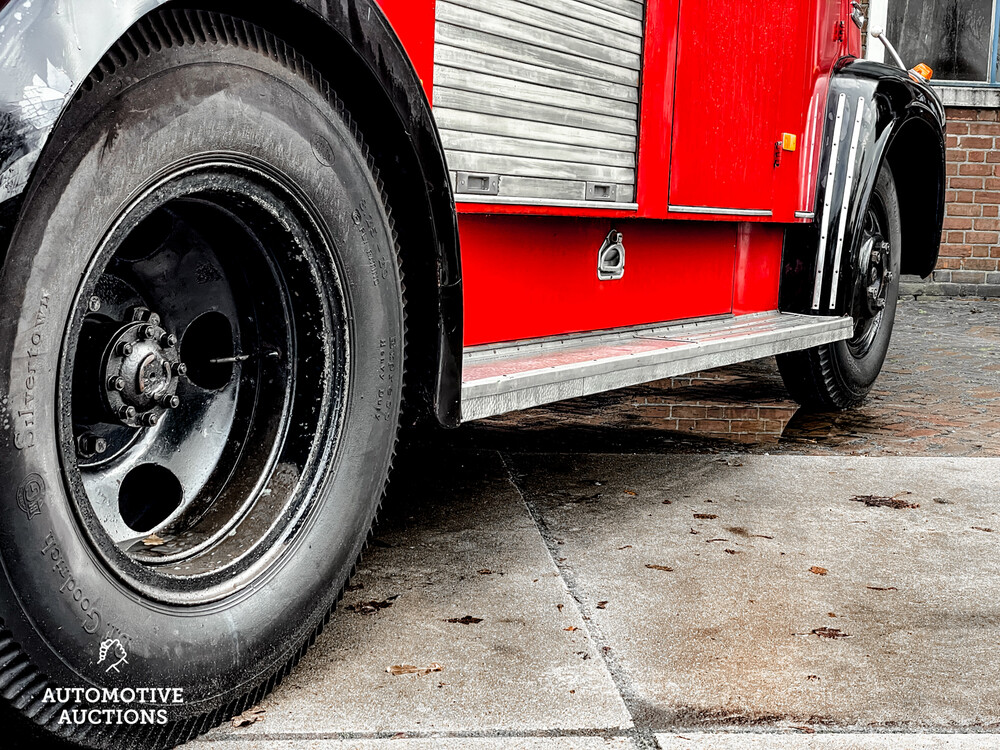 Ford Fire Engine 3.9 V8 1954, PB-47-78