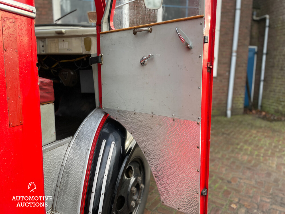 Ford Fire Engine 3.9 V8 1954, PB-47-78