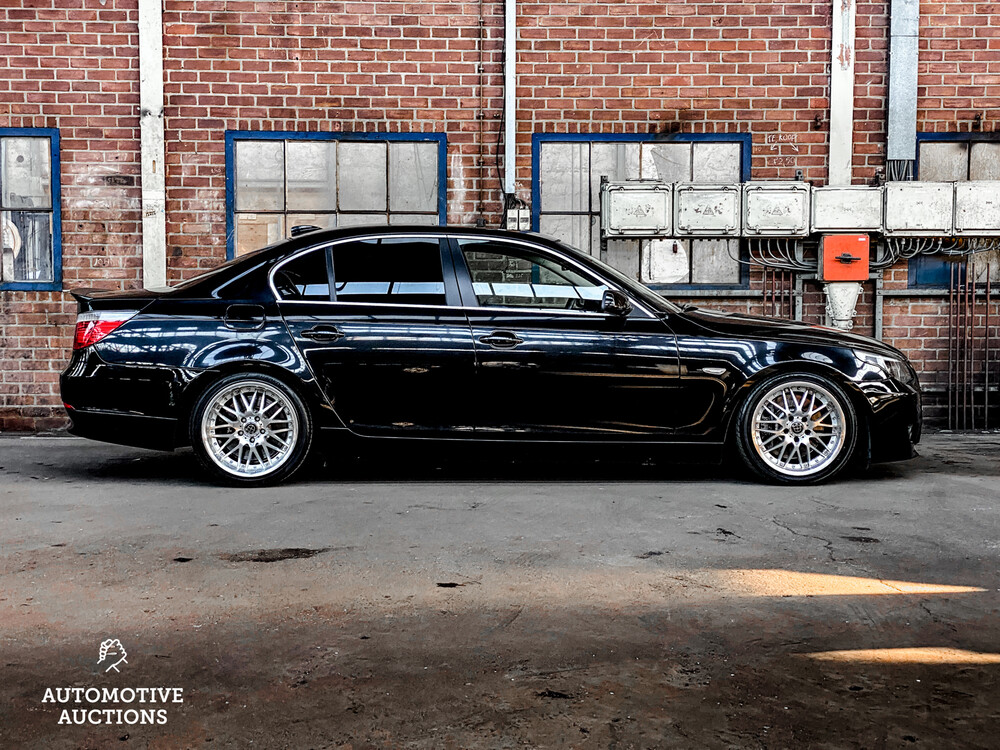 BMW 545i Executive E60 4.4 V8 333hp 2004 5 Series -Youngtimer-