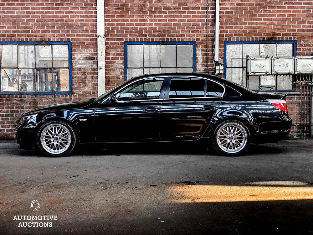 BMW 545i Executive E60 4.4 V8 333hp 2004 5 Series -Youngtimer-