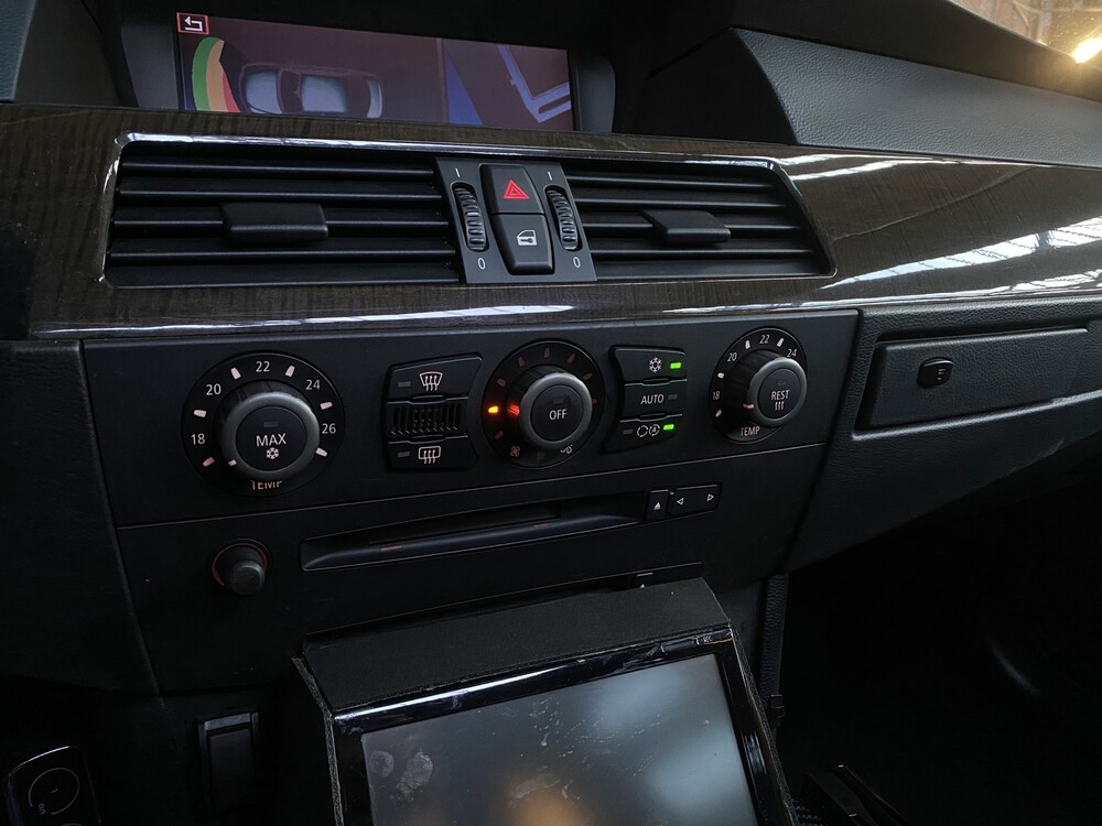 BMW 545i Executive E60 4.4 V8 333hp 2004 5 Series -Youngtimer-