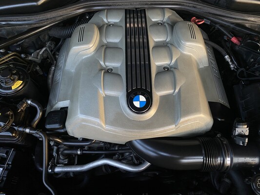 BMW 545i Executive E60 4.4 V8 333hp 2004 5 Series -Youngtimer-