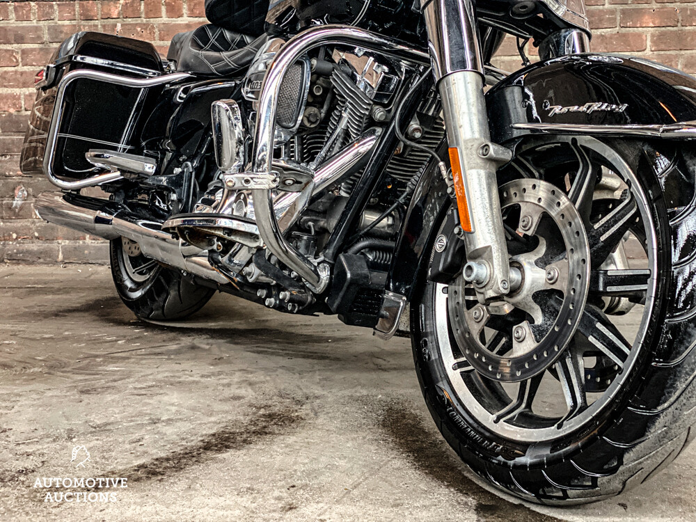 2014 Harley-Davidson Road King FLHR Cruiser