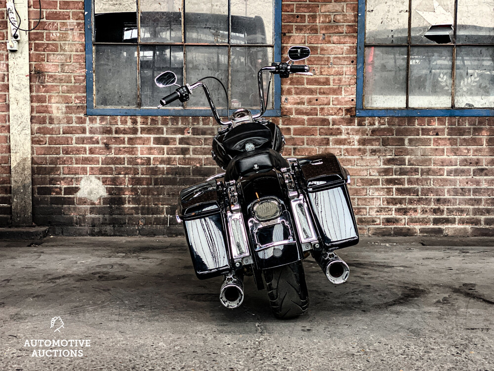 2014 Harley-Davidson Road King FLHR Cruiser