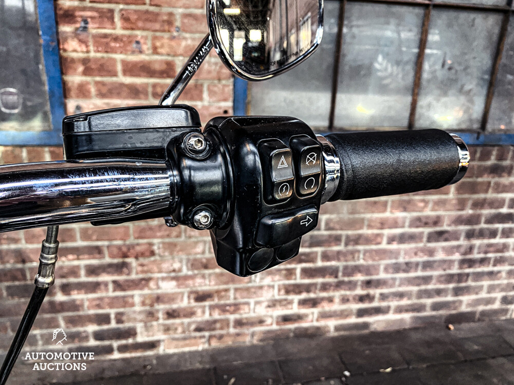 2014 Harley-Davidson Road King FLHR Cruiser