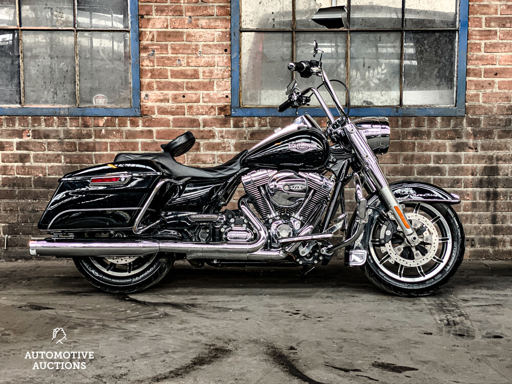 2014 Harley-Davidson Road King FLHR Cruiser