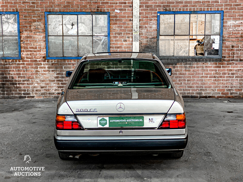 Mercedes-Benz 300CE W124 1989 -Orig. NL-, TV-39-JG