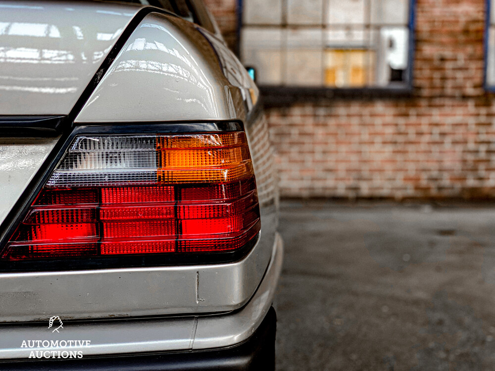 Mercedes-Benz 300CE W124 1989 -Orig. NL-, TV-39-JG