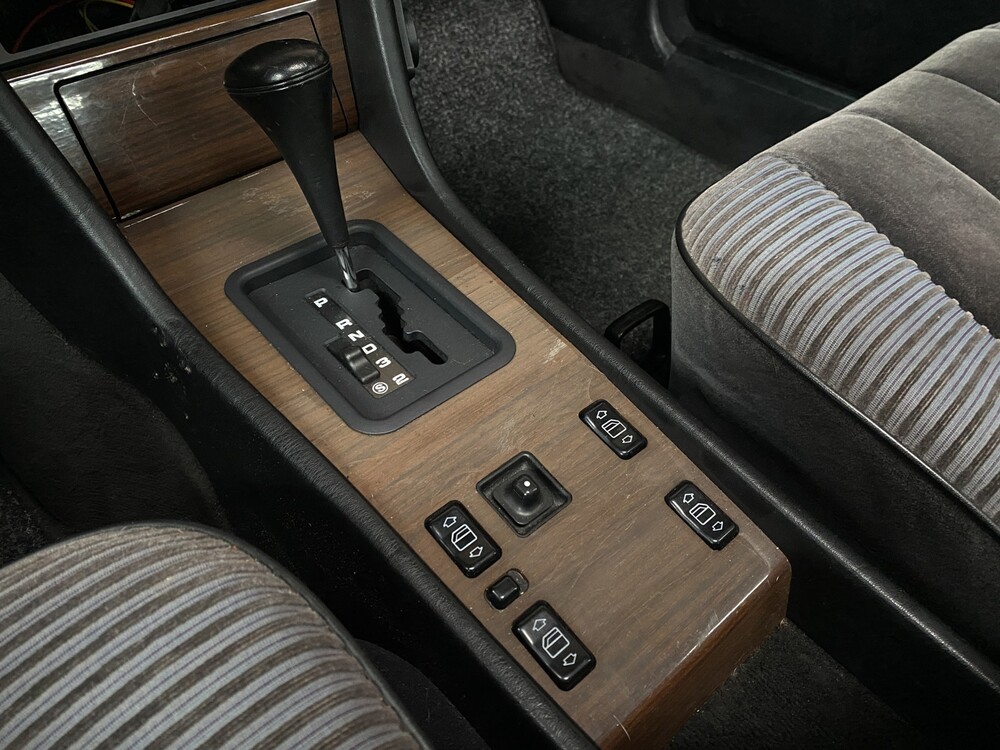 Mercedes-Benz 300CE W124 1989 -Orig. NL-, TV-39-JG