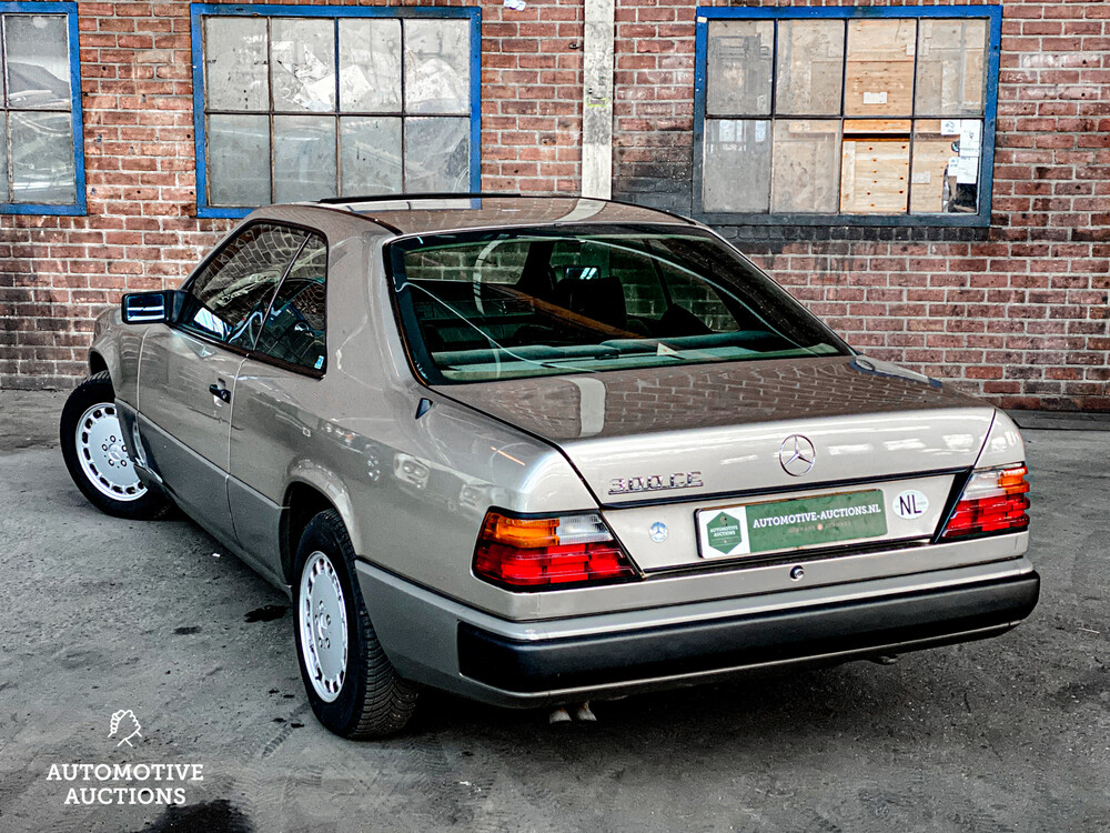 Mercedes-Benz 300CE W124 1989 -Orig. NL-, TV-39-JG