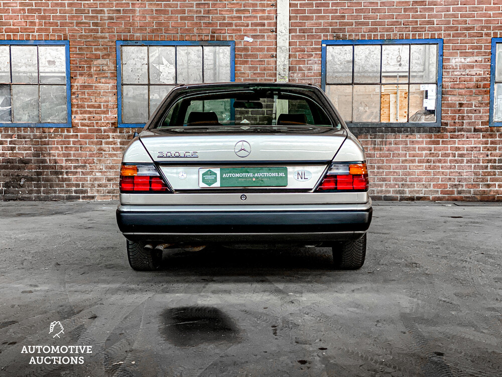 Mercedes-Benz 300CE W124 1989 -Orig. NL-, TV-39-JG