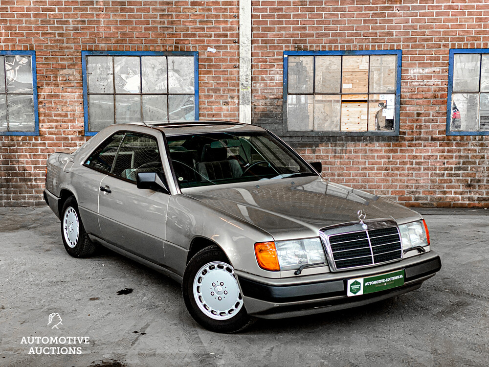 Mercedes-Benz 300CE W124 1989 -Orig. NL-, TV-39-JG